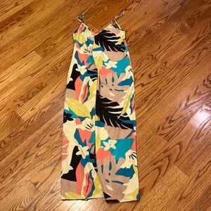 Luukse Woman’s Island Print Jumpsuit Size S